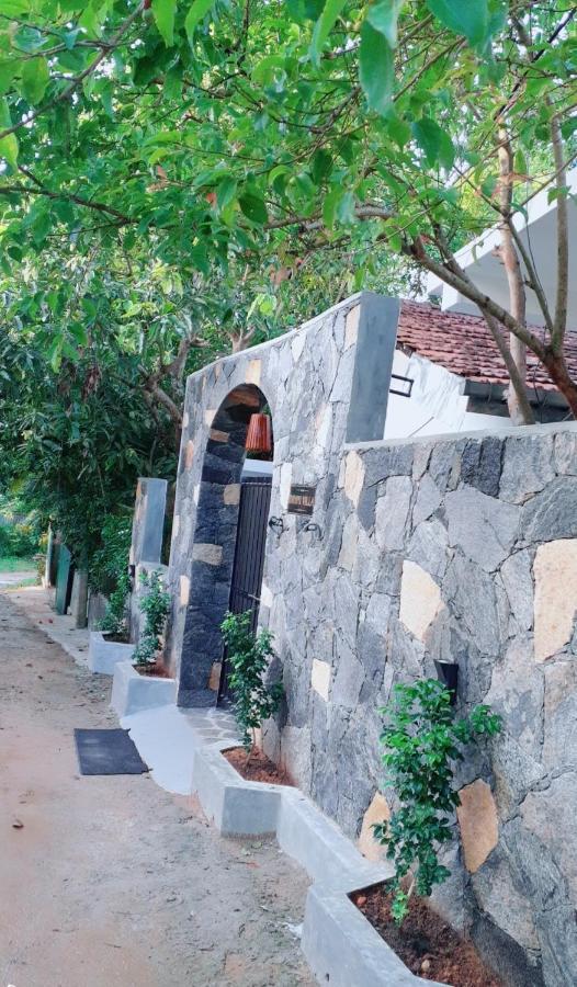 Dihini Villa Unawatuna Esterno foto