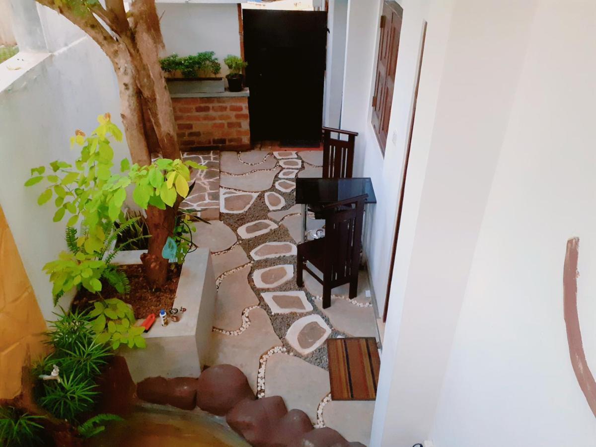 Dihini Villa Unawatuna Esterno foto